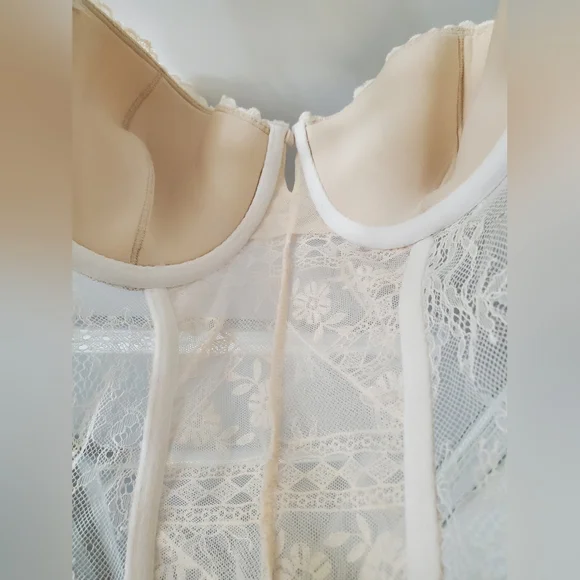 Victoria's Secret Corset Top 36D - Picture 5 of 8